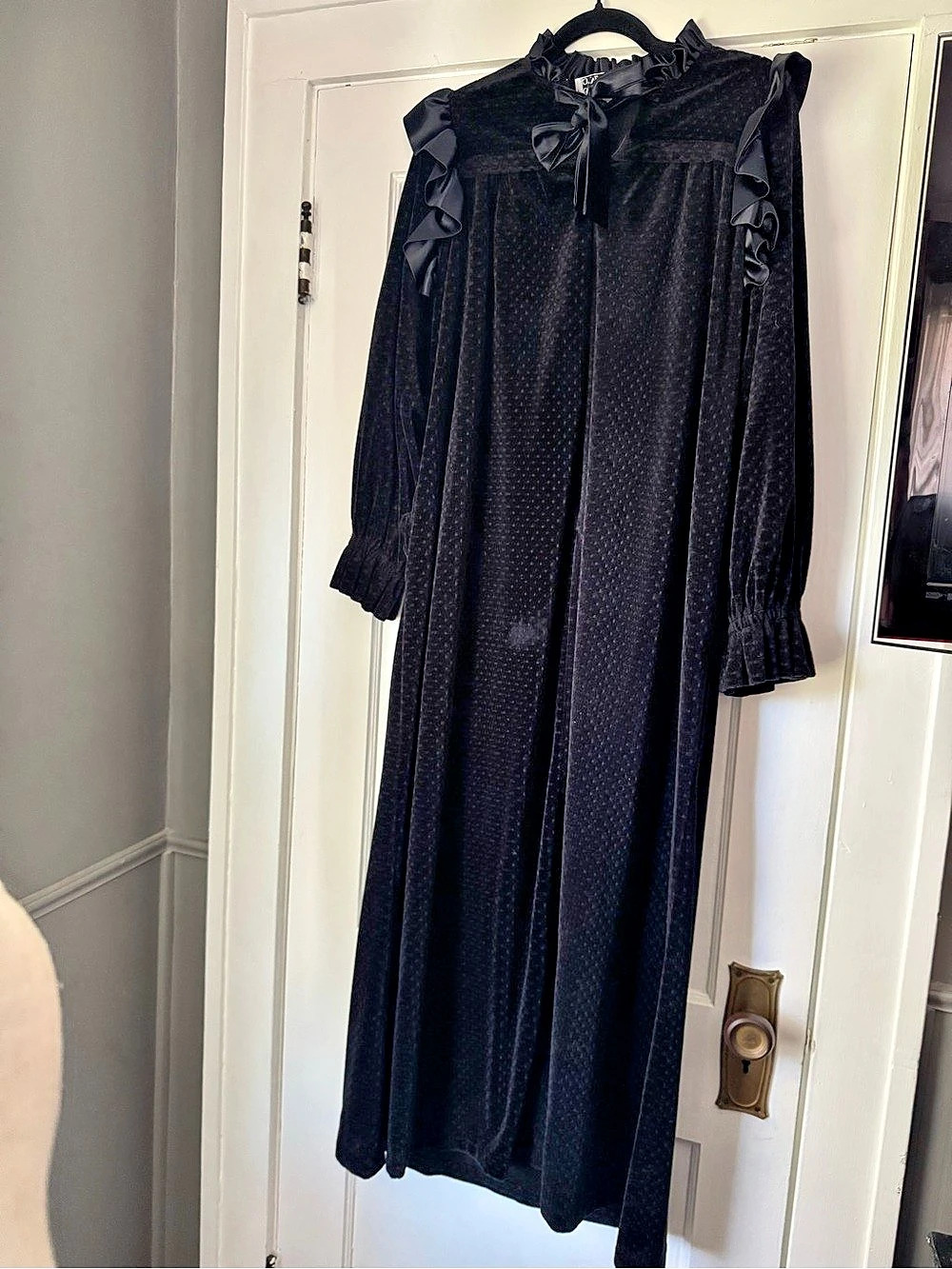 Vintage Victorian Style, Goth Gilligan O'Malley Nightgown